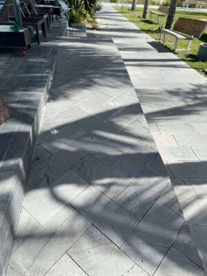 Đá ong xám 30x60x2 lát sân 4