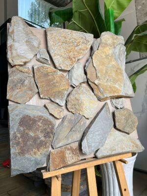Đá rối chẻ bao vàng rỉ sét 1 Đá rối chẻ bao vàng rỉ sét 1