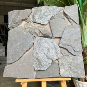 Đá rối chẻ bao xanh