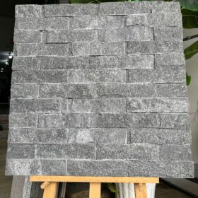 đá bóc đen ốp tường 5x20