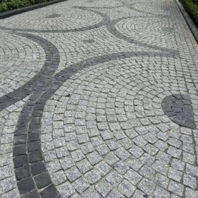 Đá cubic trắng muối tiêu lát sân