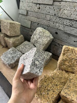 Đá cubic trắng muối tiêu lát sân Đá cubic trắng muối tiêu lát sân
