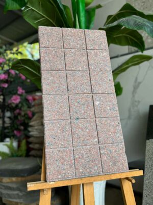 Đá đỏ bình định khò kẻ 18 ô lót sân ram dốc 1 Đá đỏ bình định khò kẻ 18 ô lót sân ram dốc 1