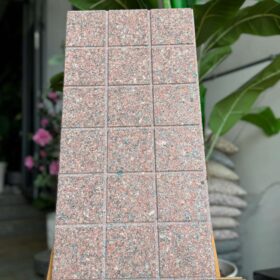 Đá đỏ bình định khò kẻ 18 ô lót sân ram dốc