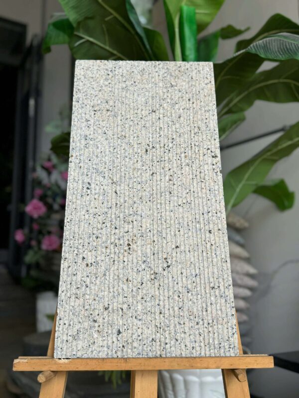 Đá vàng bình định 30x60 chạy chỉ mịn