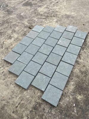 Đá cubic bazan xám xanh khò 10x10x2